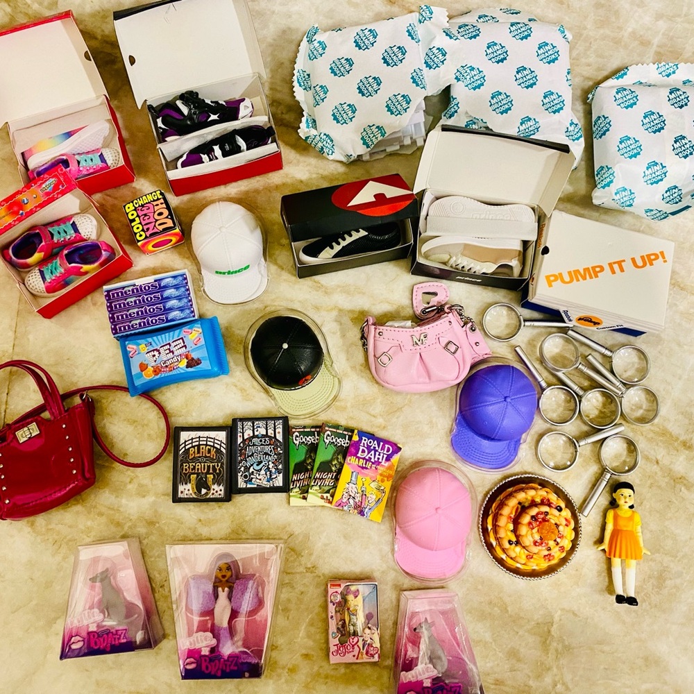 Huge lot mini brands fashion Netflix Bratz colour Nee Doh